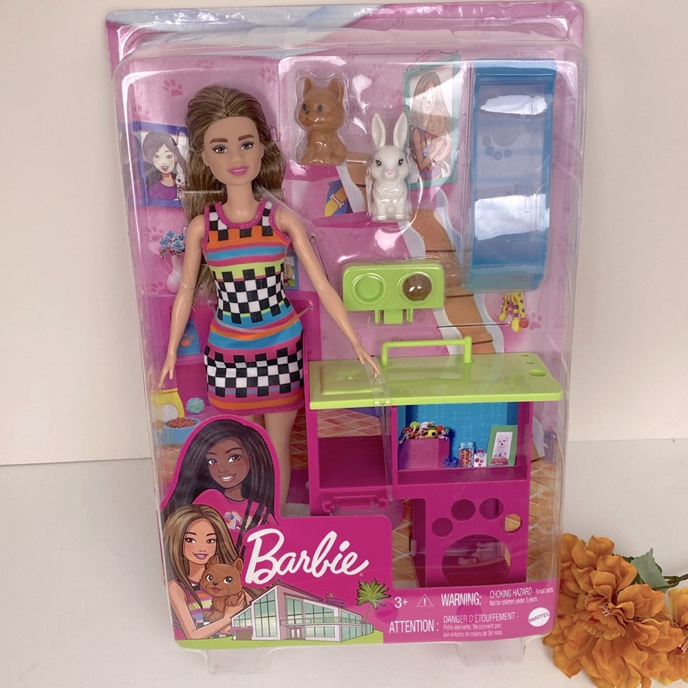 Barbie set NEW in box